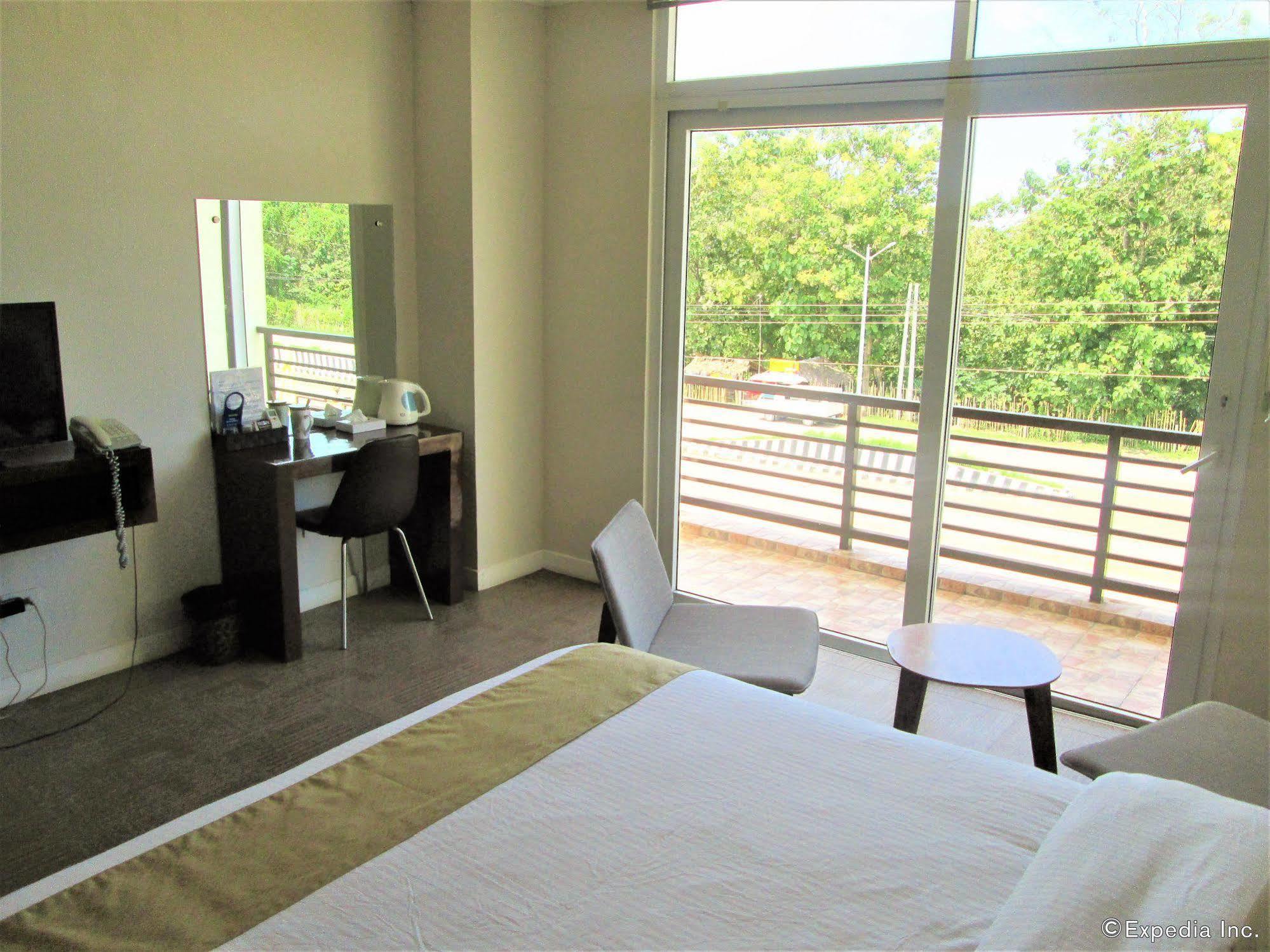 Lohas Airport Hotel Laguindingan Exterior foto